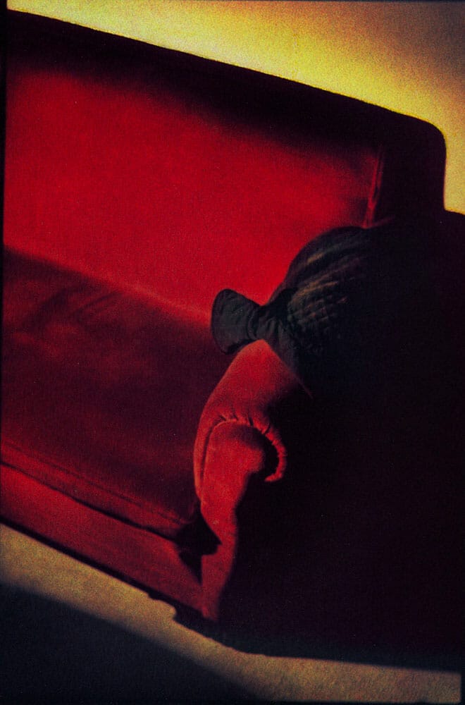 Le sofa rouge de Carlos Serrano, Madrid