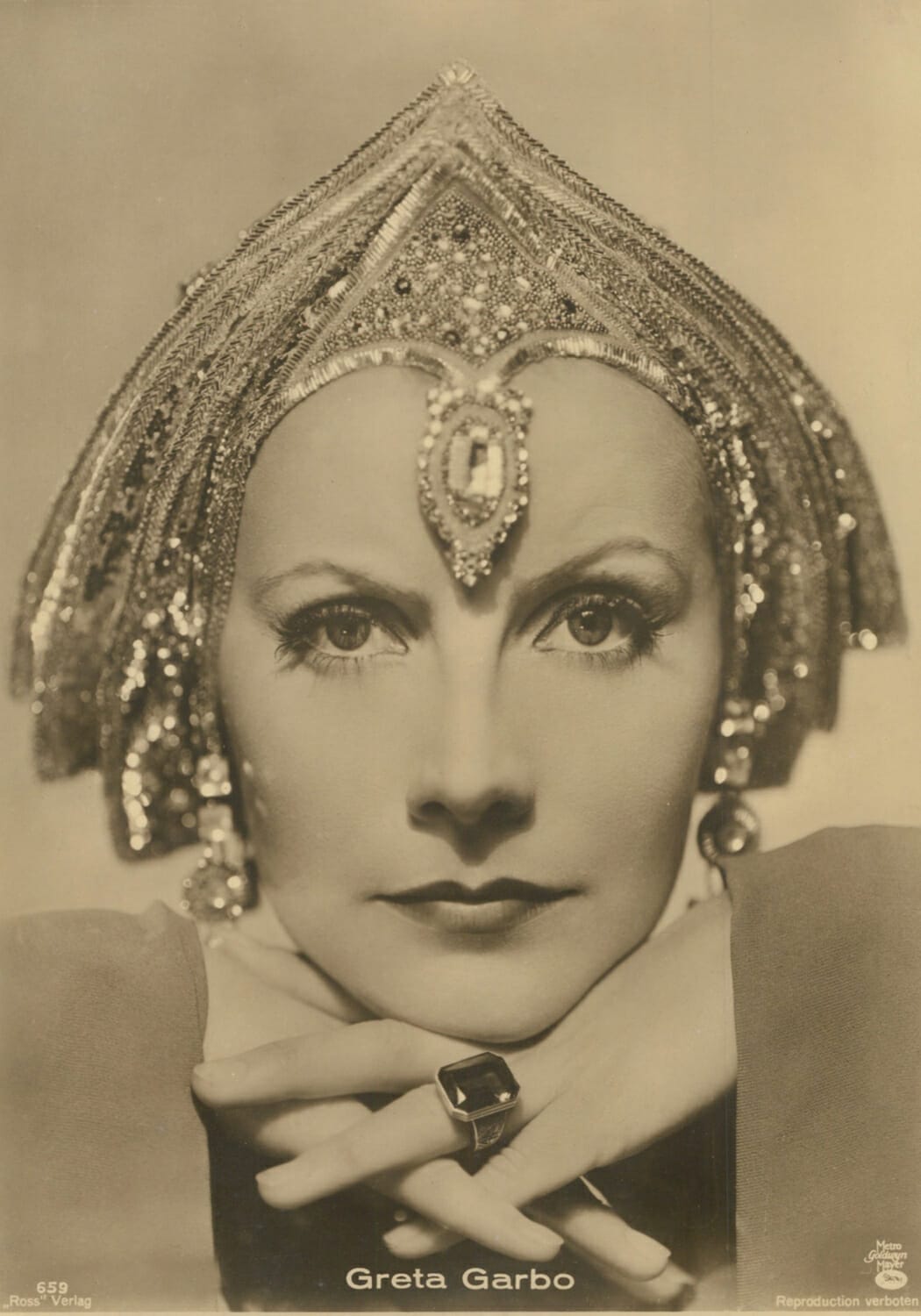 Greta Garbo dans Mata Hari